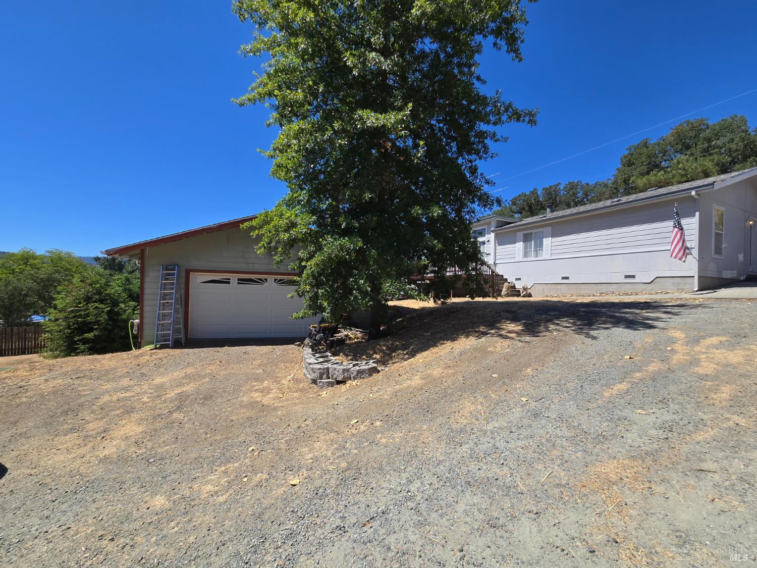 Detail Gallery Image 8 of 32 For 2110 Fern Canyon Rd, Ukiah,  CA 95482 - 3 Beds | 2 Baths