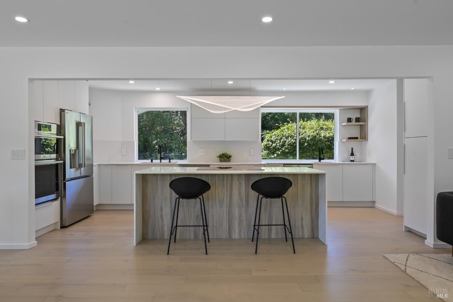 Detail Gallery Image 18 of 69 For 120 Fairway Dr, Novato,  CA 94949 - 3 Beds | 3/1 Baths