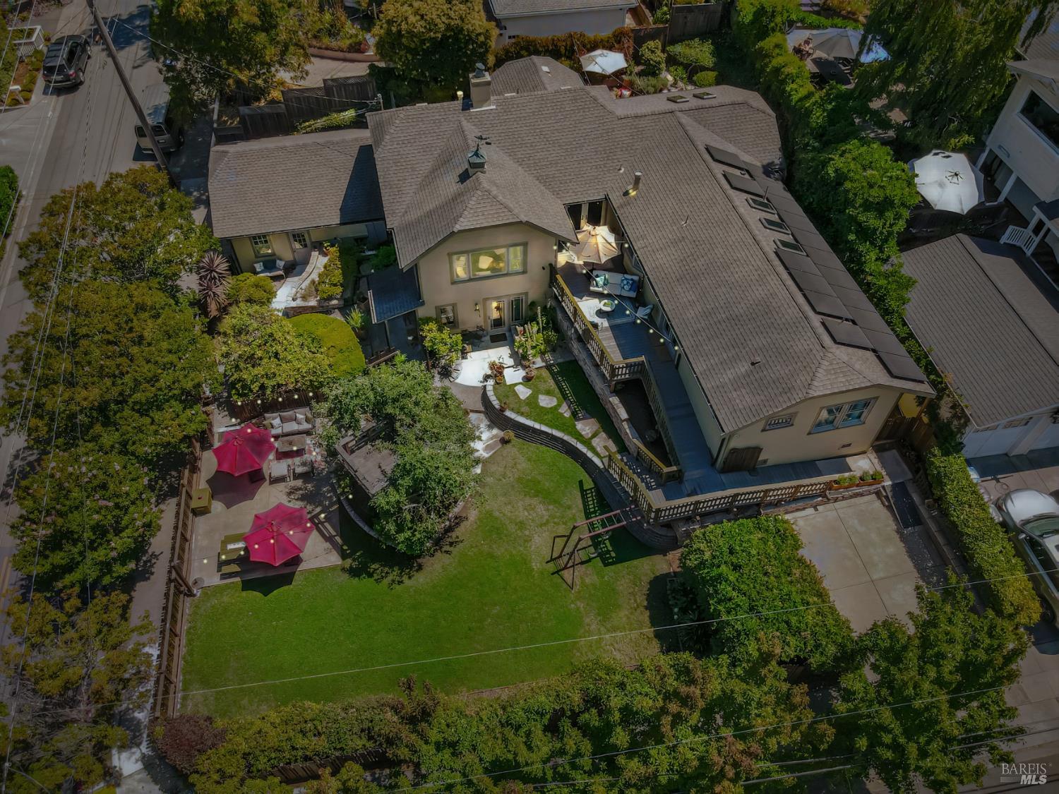 Detail Gallery Image 52 of 52 For 405 Oakdale Ave, Corte Madera,  CA 94925 - 4 Beds | 4/1 Baths