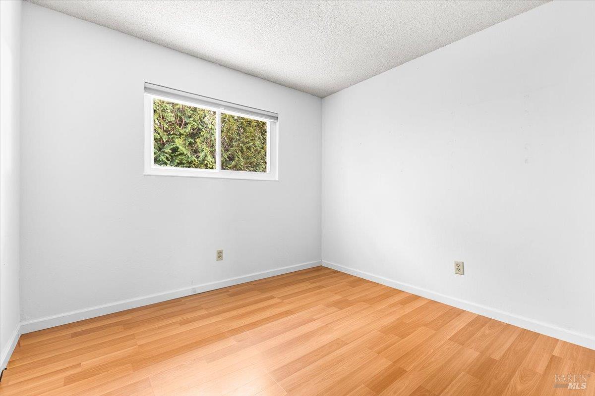 Detail Gallery Image 15 of 19 For 4910 Cheryl Ct, Santa Rosa,  CA 95409 - 3 Beds | 2 Baths