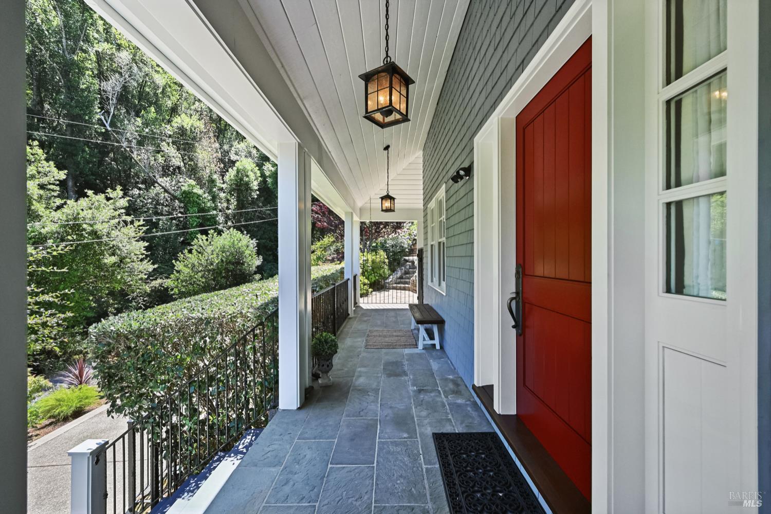 Detail Gallery Image 5 of 57 For 436 Green Glen Way, Mill Valley,  CA 94941 - 4 Beds | 3/1 Baths