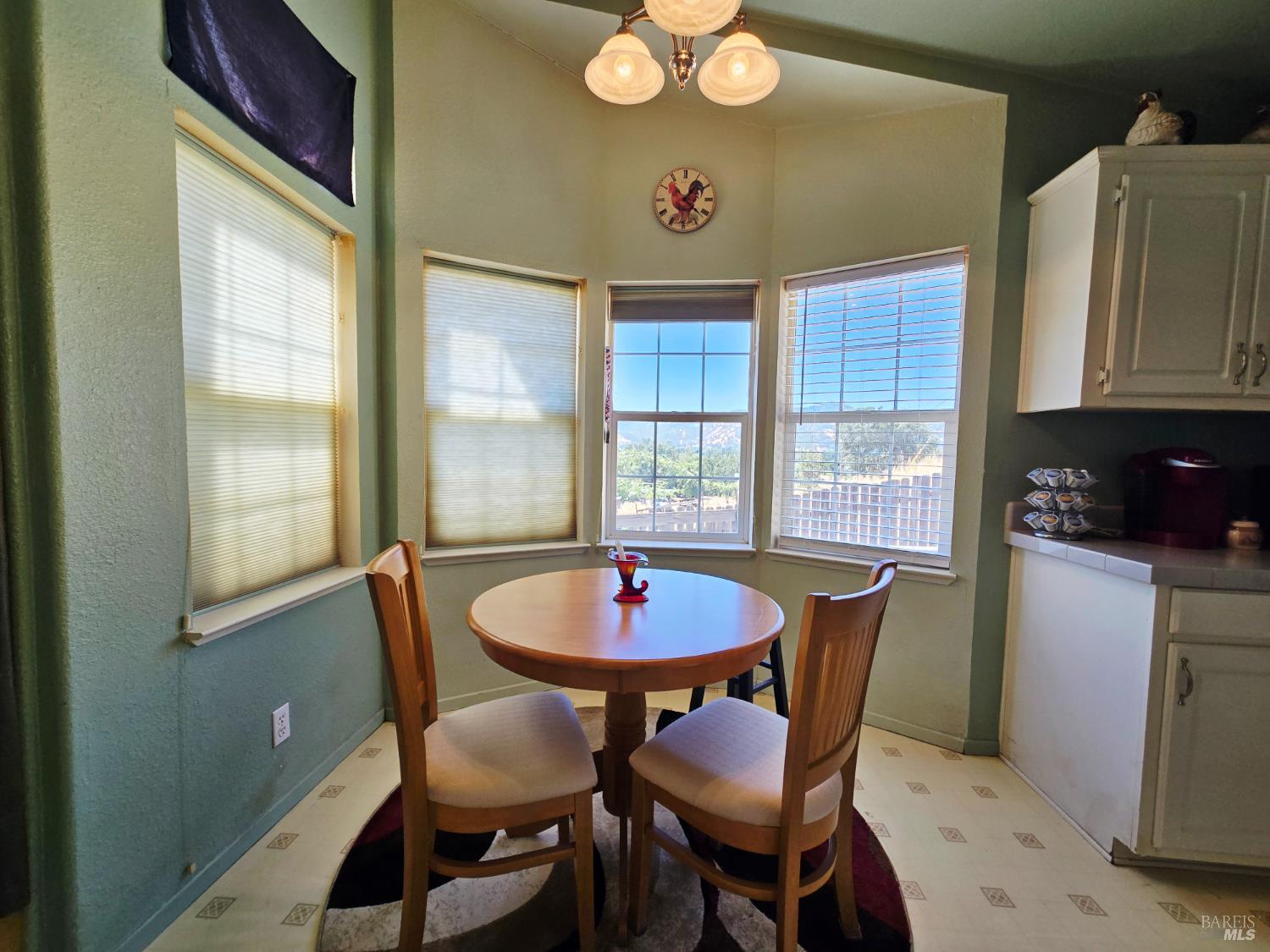 Detail Gallery Image 15 of 32 For 2110 Fern Canyon Rd, Ukiah,  CA 95482 - 3 Beds | 2 Baths