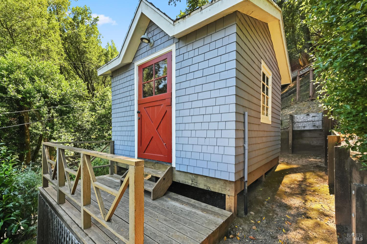 Detail Gallery Image 49 of 57 For 436 Green Glen Way, Mill Valley,  CA 94941 - 4 Beds | 3/1 Baths