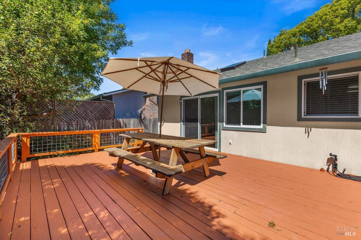 Detail Gallery Image 18 of 19 For 4910 Cheryl Ct, Santa Rosa,  CA 95409 - 3 Beds | 2 Baths