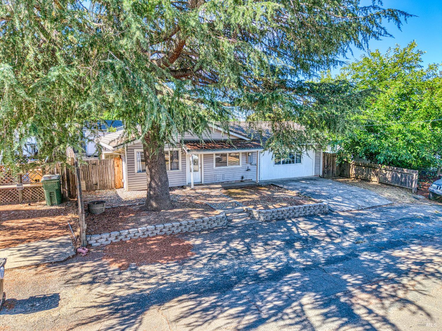 Detail Gallery Image 9 of 56 For 6907 Laurel Del Dr, Lucerne,  CA 95458 - 4 Beds | 1/1 Baths