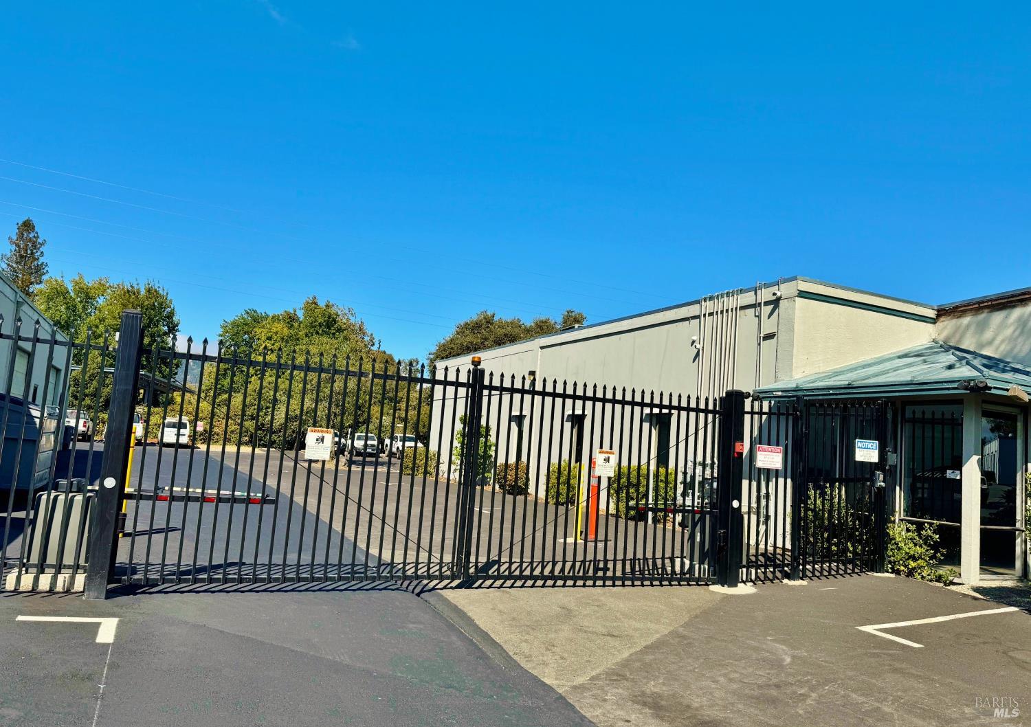 Detail Gallery Image 1 of 6 For 14 Commercial Blvd #135,  Novato,  CA 94949 - – Beds | – Baths