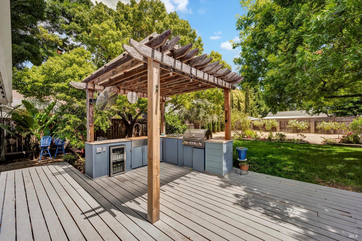 Detail Gallery Image 29 of 38 For 1018 Easum Dr, Napa,  CA 94558 - 3 Beds | 2 Baths