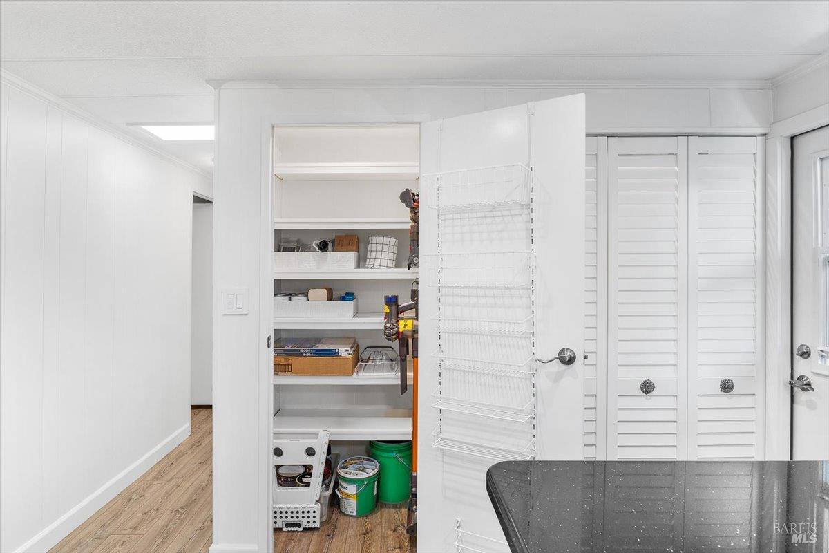 Detail Gallery Image 17 of 35 For 318 Rustic Ln, Rohnert Park,  CA 94928 - 2 Beds | 2 Baths