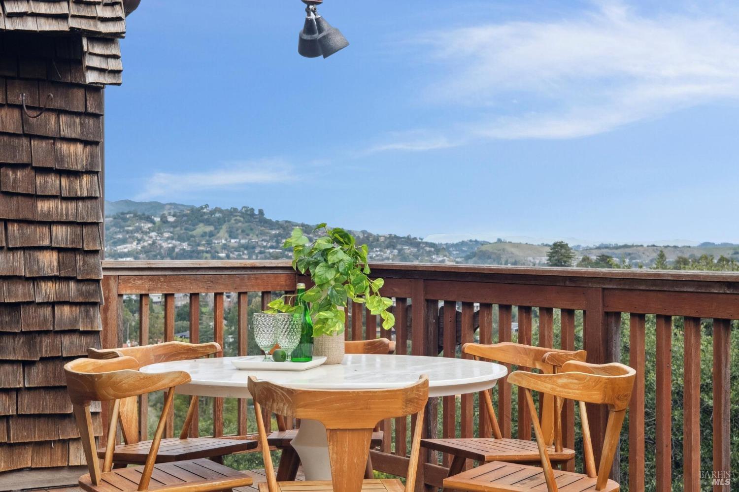 Detail Gallery Image 44 of 70 For 112 Edison Ave, Corte Madera,  CA 94925 - 5 Beds | 3 Baths