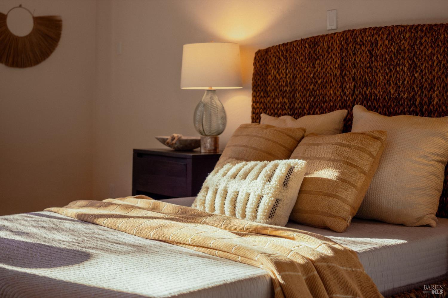 Detail Gallery Image 32 of 41 For 1050 White Cottage Rd, Angwin,  CA 94508 - 3 Beds | 2/1 Baths