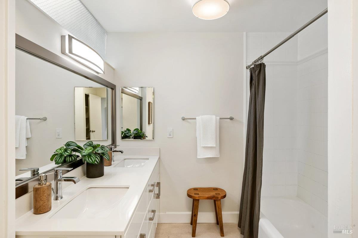 Detail Gallery Image 16 of 26 For 10 Andrew Dr #61,  Tiburon,  CA 94920 - 2 Beds | 1 Baths