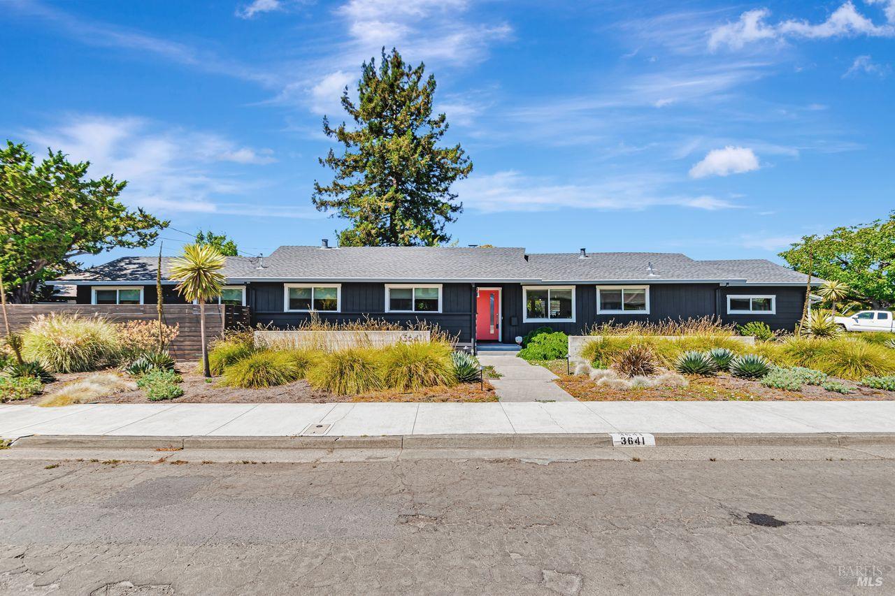 Detail Gallery Image 1 of 48 For 3641 Evergreen Rd, Santa Rosa,  CA 95405 - 4 Beds | 2 Baths