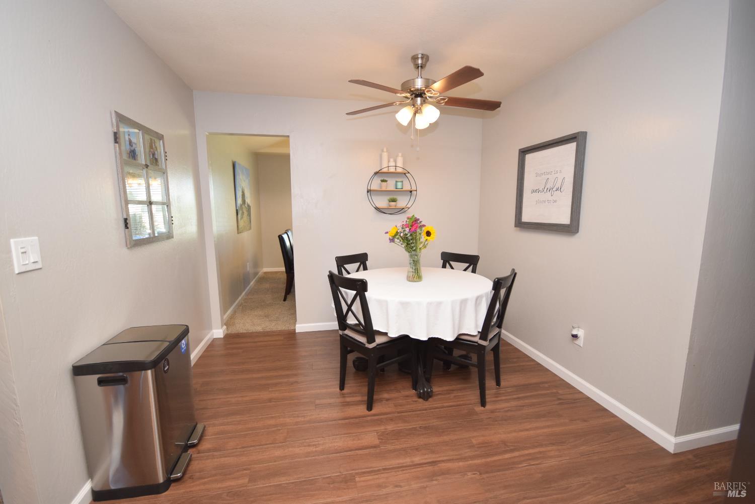 Detail Gallery Image 10 of 44 For 2014 Crinella Dr, Petaluma,  CA 94954 - 4 Beds | 2 Baths