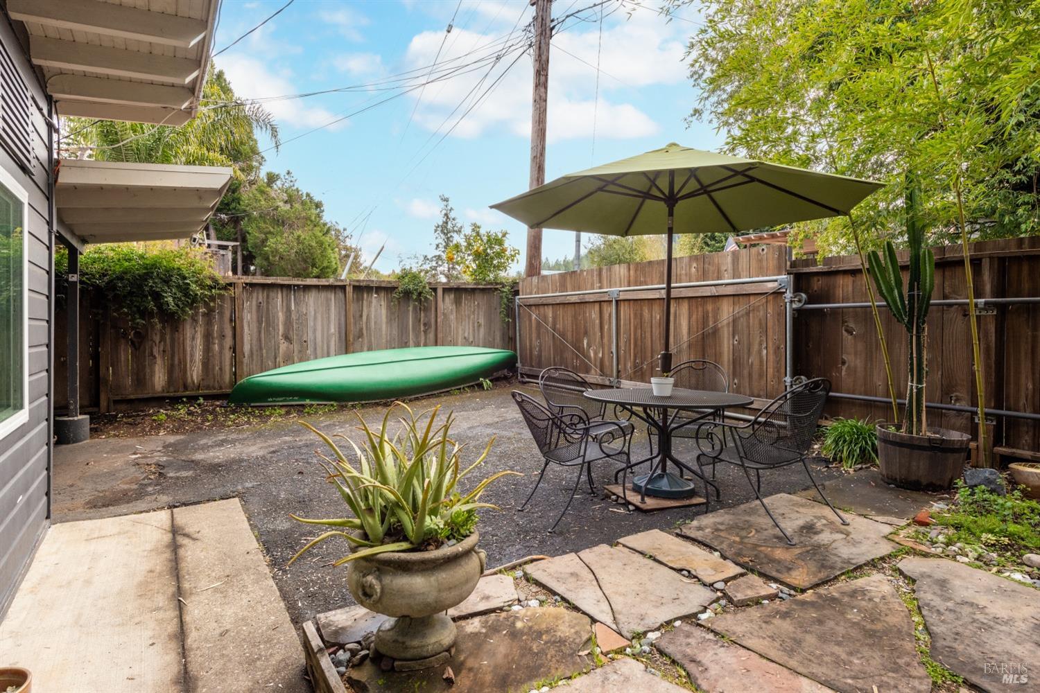 Detail Gallery Image 35 of 41 For 14792 Northern Ave, Guerneville,  CA 95446 - 2 Beds | 1 Baths