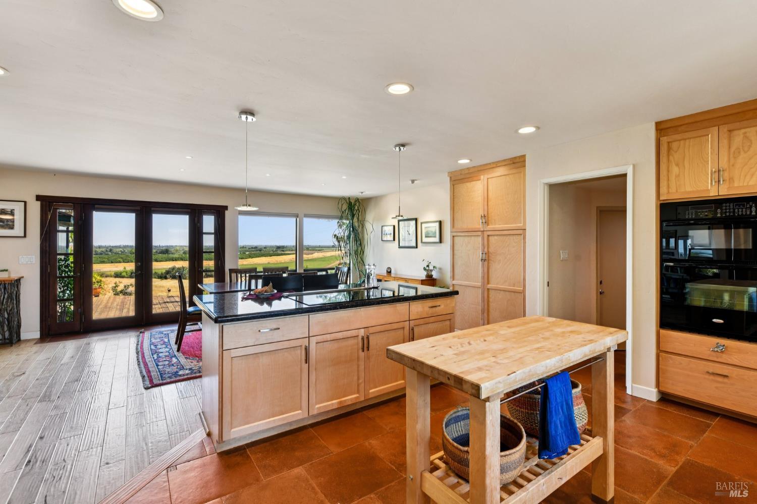 Detail Gallery Image 16 of 66 For 8621 Olive School Ln, Winters,  CA 95694 - 3 Beds | 2 Baths