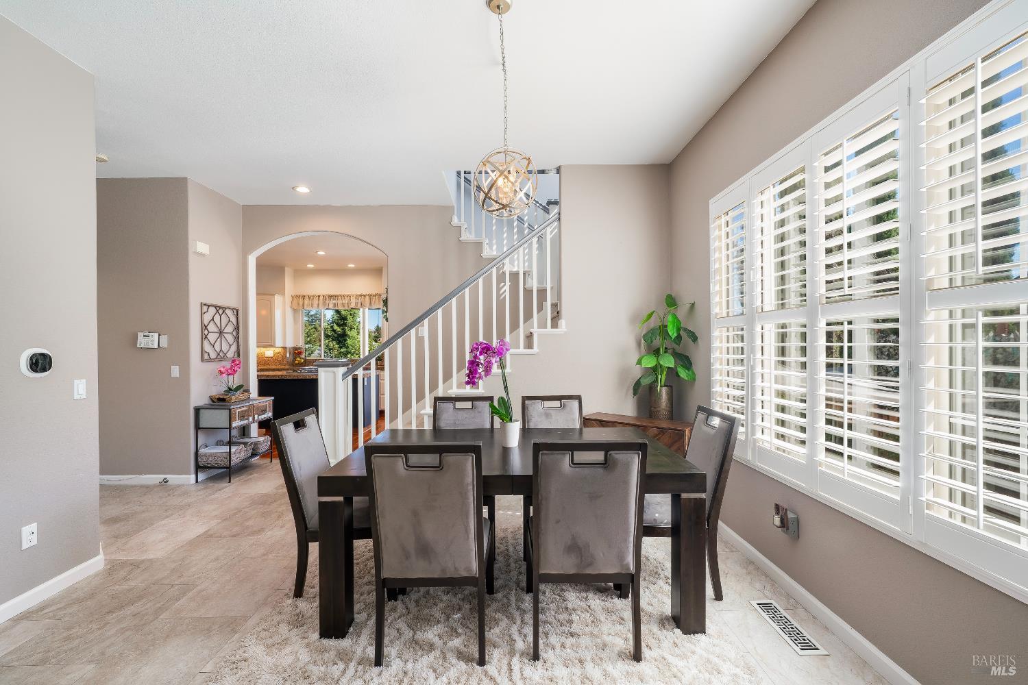 Detail Gallery Image 10 of 33 For 1416 Nighthawk Dr, Santa Rosa,  CA 95409 - 3 Beds | 2/1 Baths
