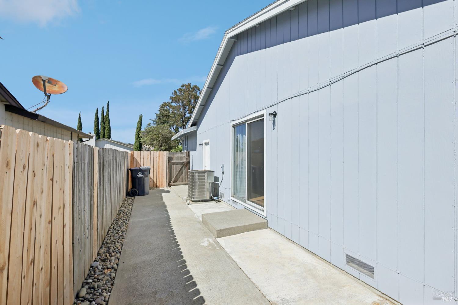 Detail Gallery Image 33 of 48 For 1403 Humbolt Dr, Suisun City,  CA 94585 - 3 Beds | 2 Baths