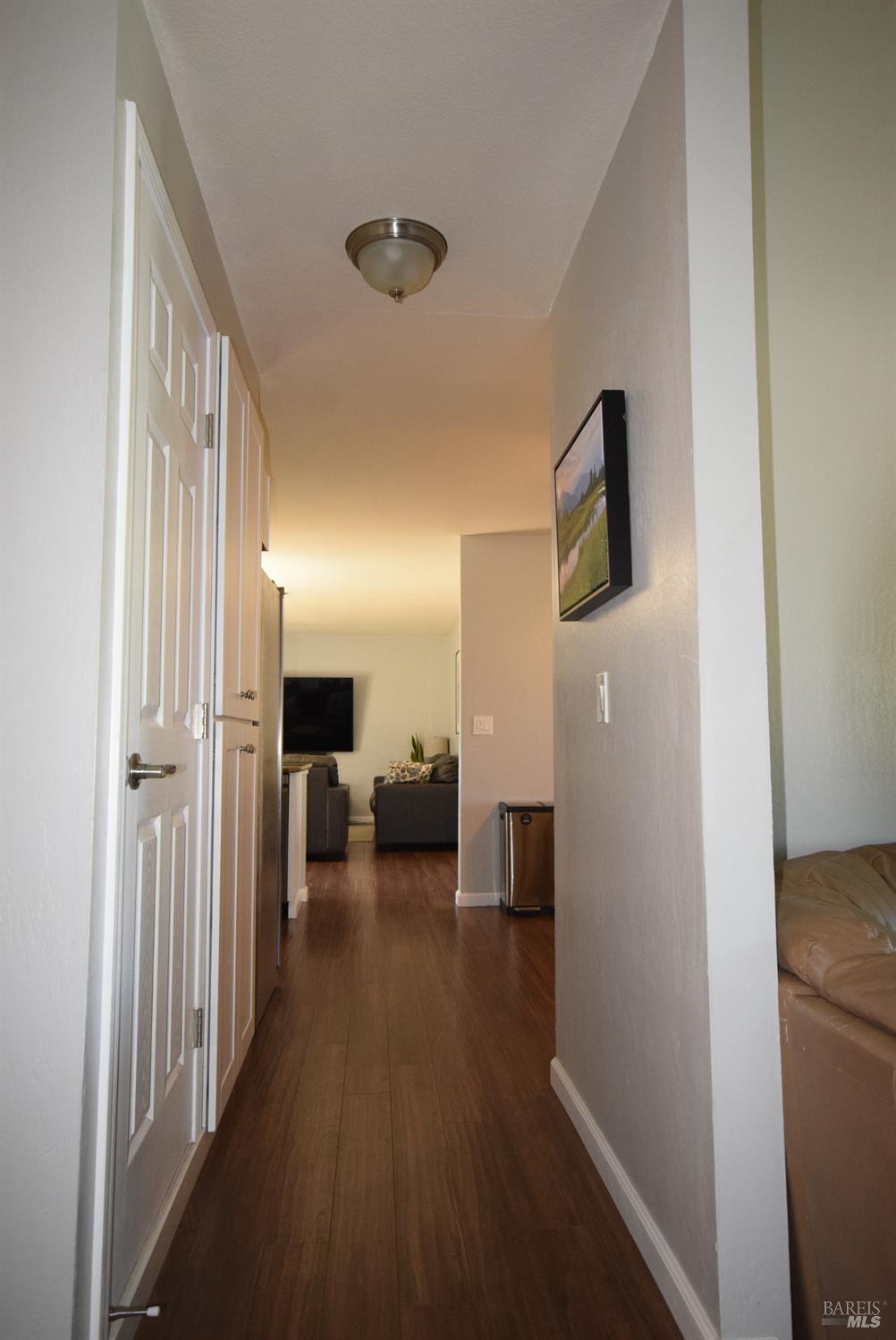 Detail Gallery Image 3 of 44 For 2014 Crinella Dr, Petaluma,  CA 94954 - 4 Beds | 2 Baths
