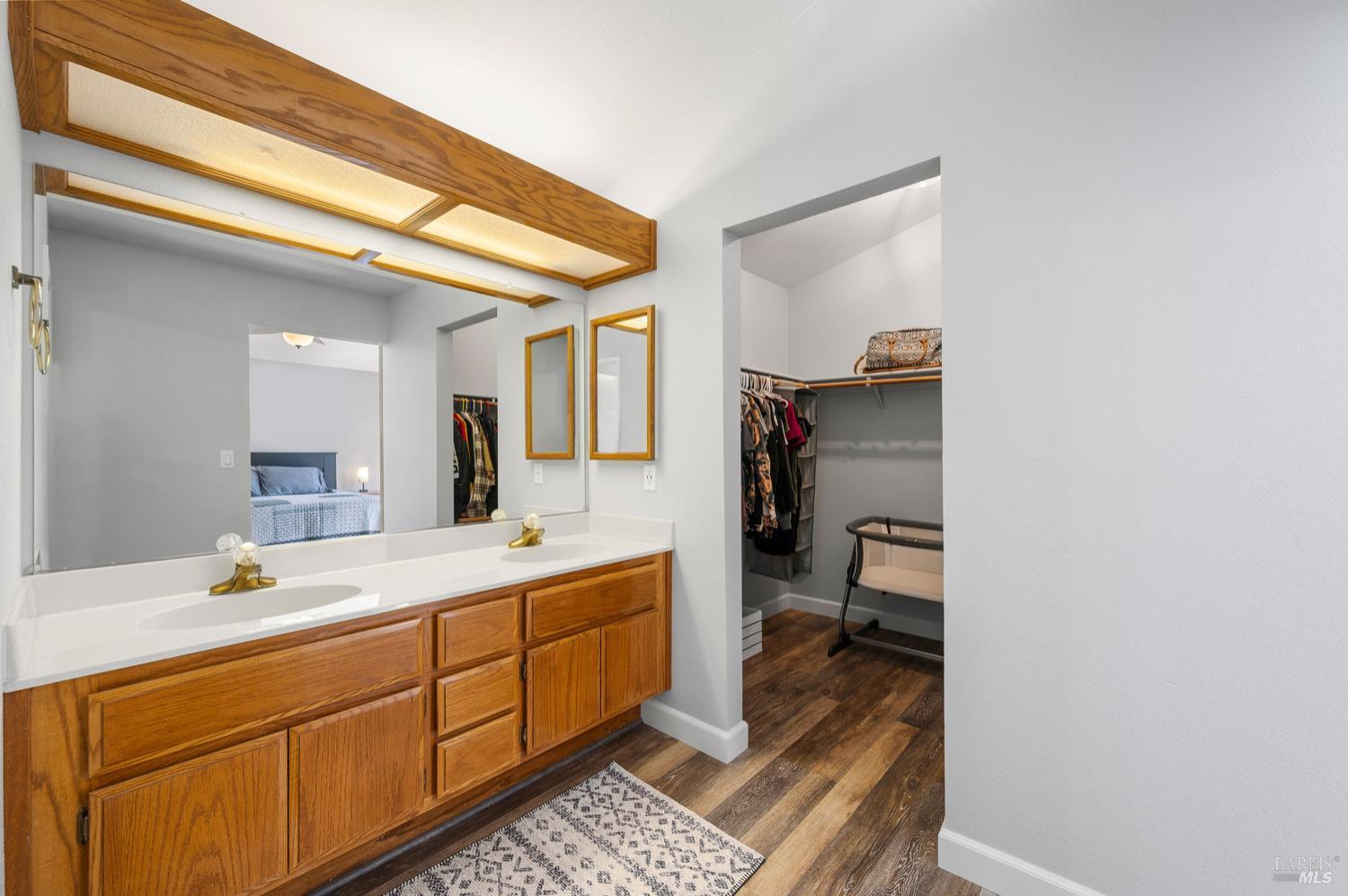 Detail Gallery Image 35 of 49 For 406 Stonecastle Way, Vacaville,  CA 95687 - 4 Beds | 2/1 Baths