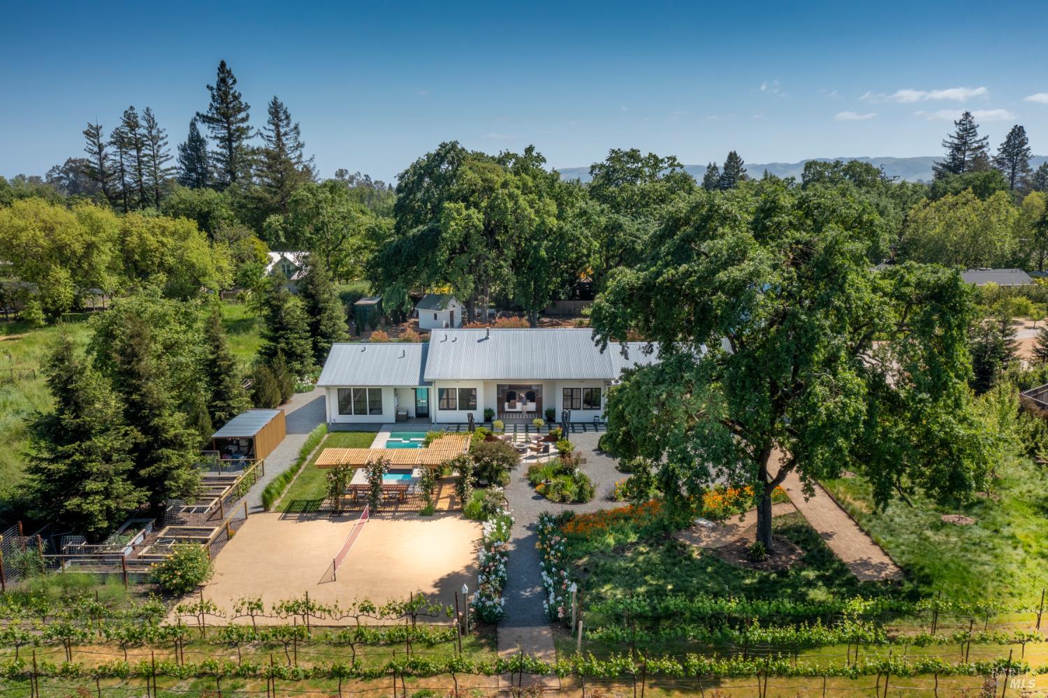 Detail Gallery Image 44 of 46 For 1030 E Macarthur St, Sonoma,  CA 95476 - 3 Beds | 4/1 Baths