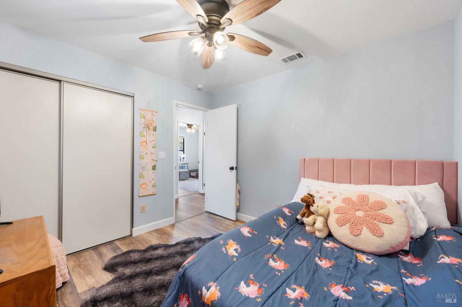 Detail Gallery Image 42 of 49 For 406 Stonecastle Way, Vacaville,  CA 95687 - 4 Beds | 2/1 Baths