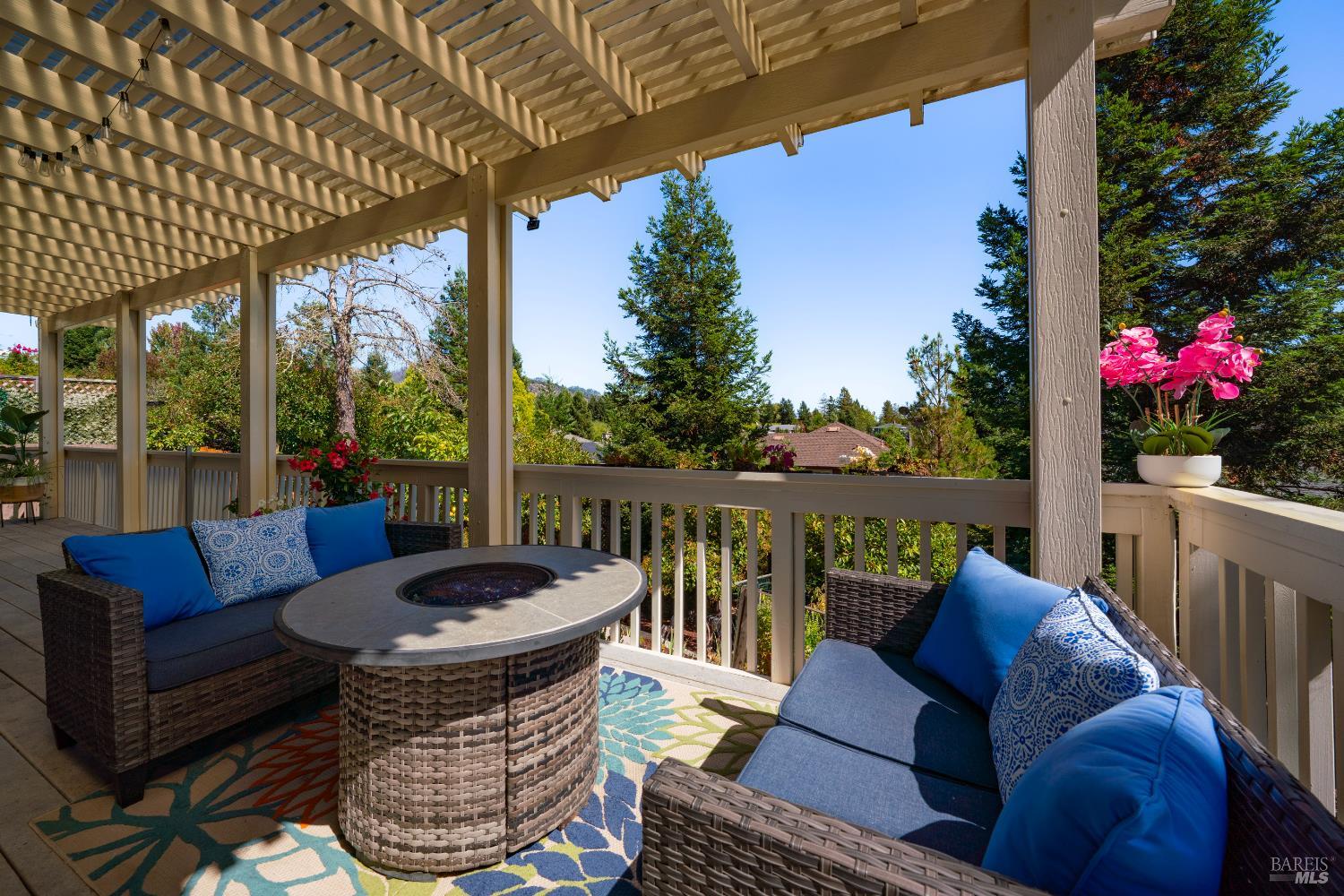 Detail Gallery Image 26 of 33 For 1416 Nighthawk Dr, Santa Rosa,  CA 95409 - 3 Beds | 2/1 Baths