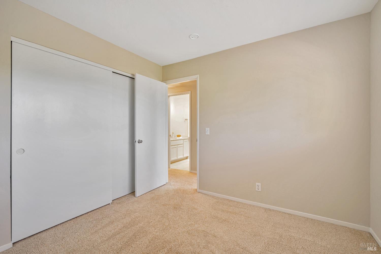 Detail Gallery Image 33 of 46 For 9616 Berkshire Way, Windsor,  CA 95492 - 3 Beds | 2/1 Baths