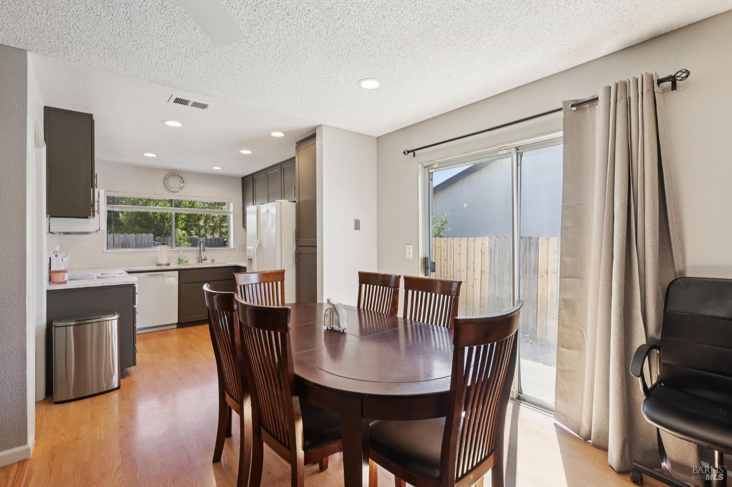 Detail Gallery Image 15 of 48 For 1403 Humbolt Dr, Suisun City,  CA 94585 - 3 Beds | 2 Baths