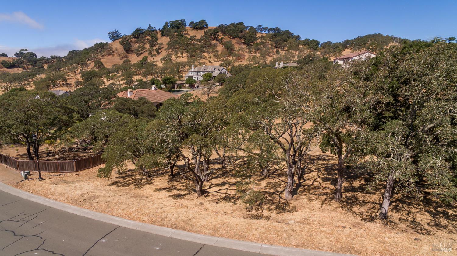 Detail Gallery Image 26 of 39 For 743 Bridle Ridge Ct, Fairfield,  CA 94534 - – Beds | – Baths