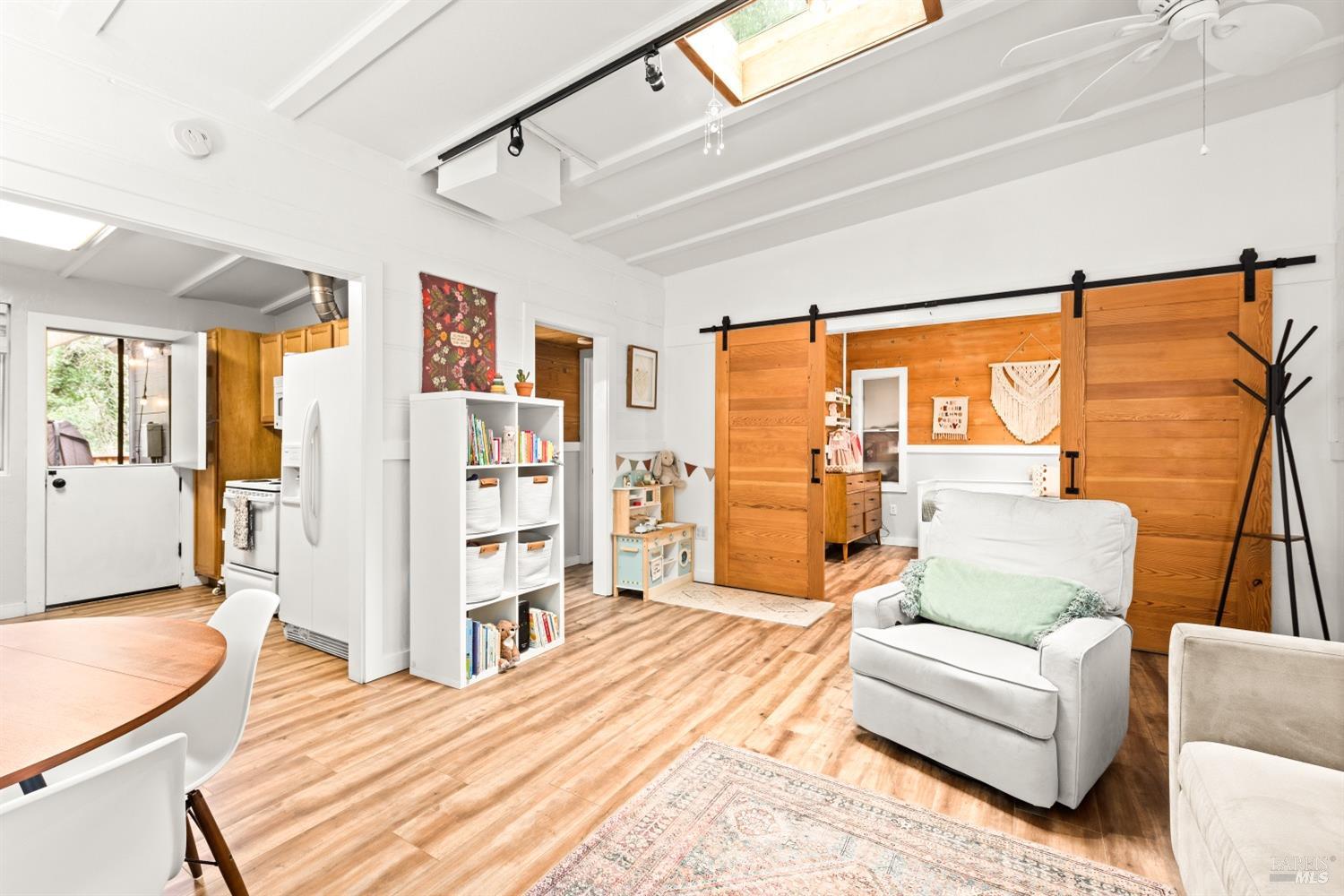 Detail Gallery Image 6 of 41 For 14792 Northern Ave, Guerneville,  CA 95446 - 2 Beds | 1 Baths