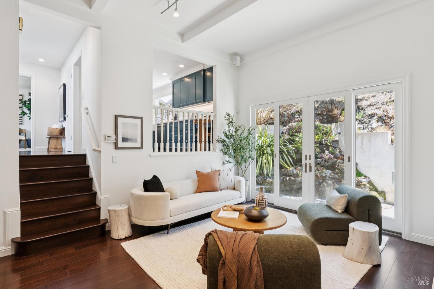 Detail Gallery Image 32 of 62 For 139 Trinidad Dr, Tiburon,  CA 94920 - 4 Beds | 2/1 Baths