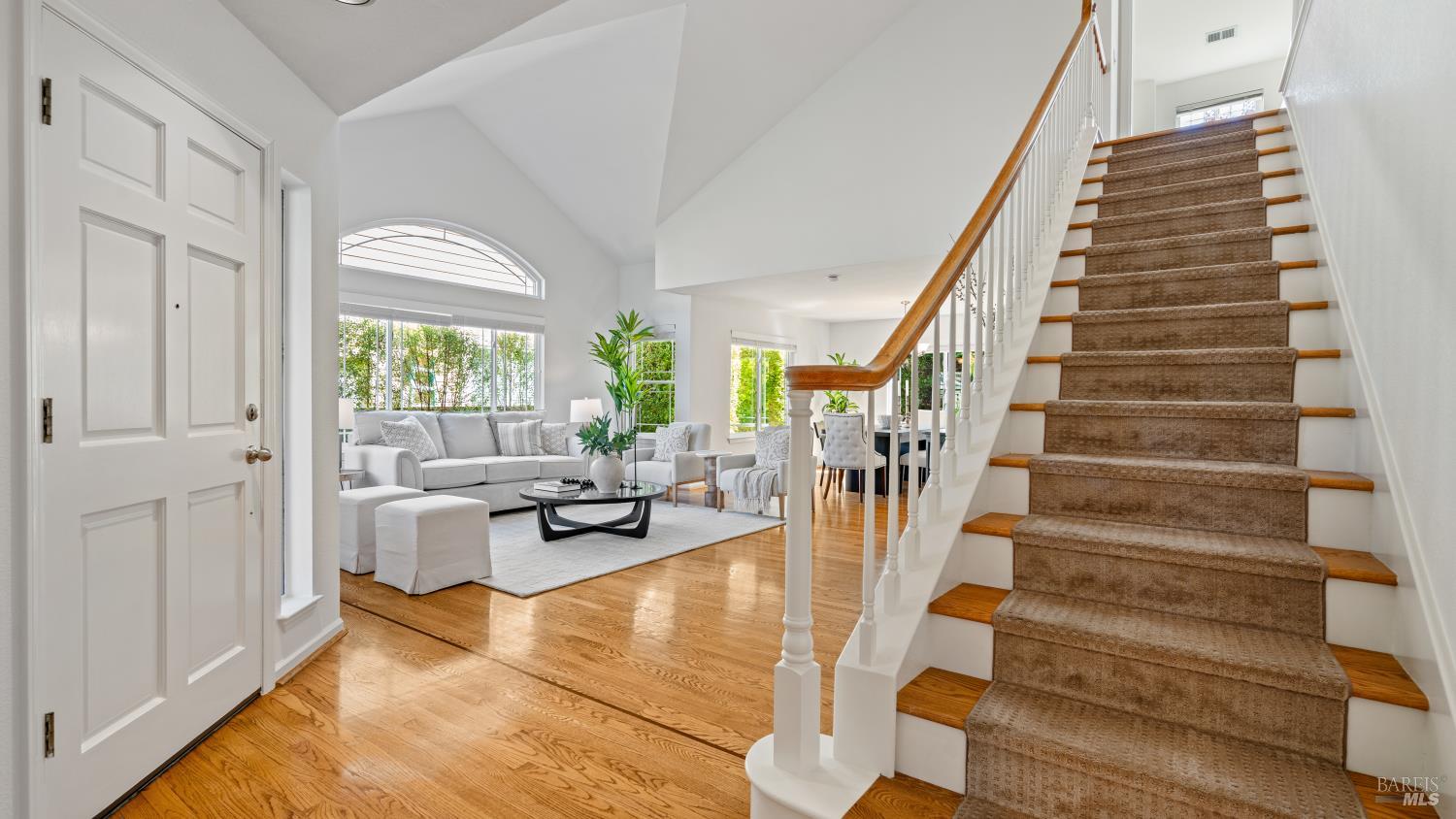 Detail Gallery Image 19 of 56 For 181 Dublin Ct, Petaluma,  CA 94952 - 4 Beds | 2/1 Baths