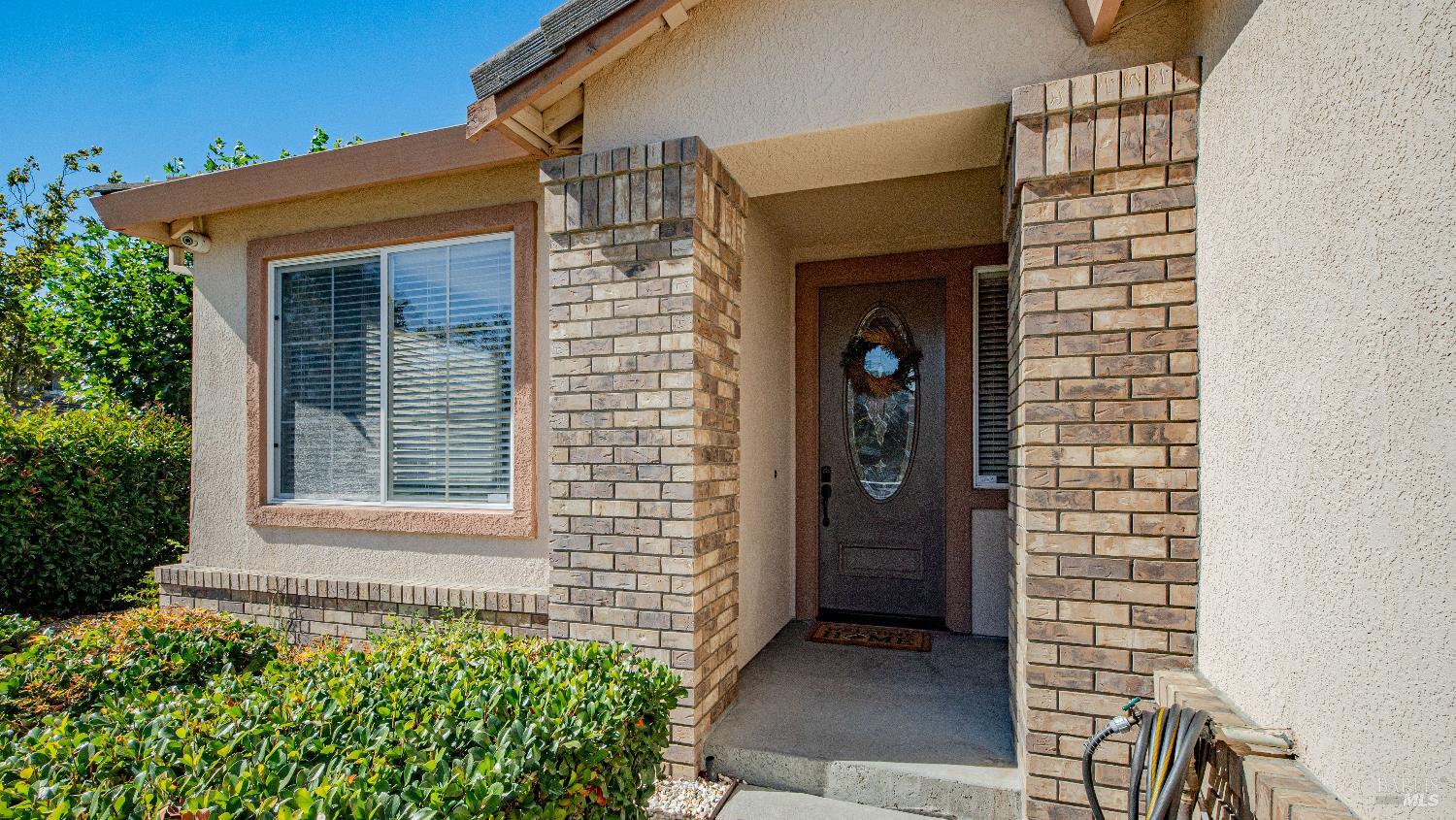 Detail Gallery Image 6 of 53 For 1300 Reeves Ct, Suisun City,  CA 94585 - 4 Beds | 2 Baths