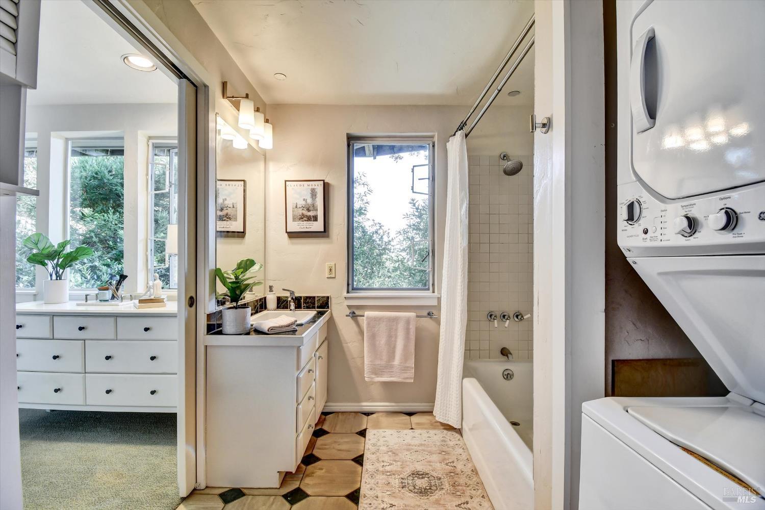 Detail Gallery Image 81 of 91 For 78 Greenwood Way, Mill Valley,  CA 94941 - 3 Beds | 2 Baths
