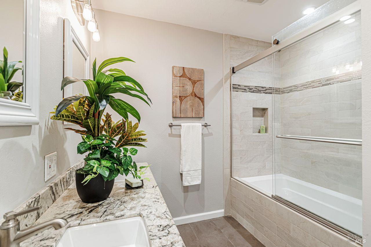 Detail Gallery Image 29 of 48 For 3641 Evergreen Rd, Santa Rosa,  CA 95405 - 4 Beds | 2 Baths