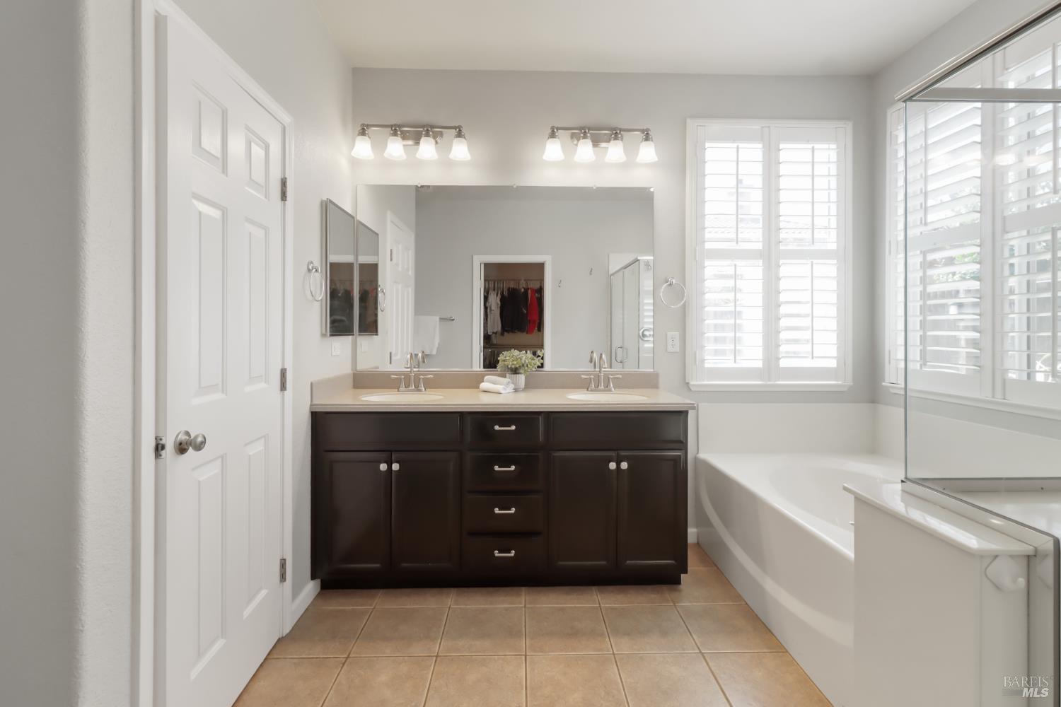 Detail Gallery Image 37 of 58 For 1105 Bello Dr, Dixon,  CA 95620 - 4 Beds | 2/1 Baths