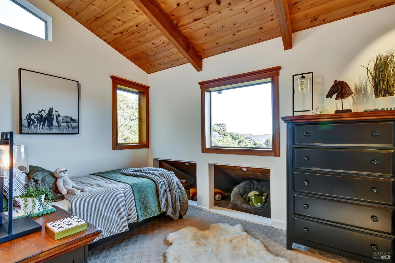 Detail Gallery Image 32 of 91 For 78 Greenwood Way, Mill Valley,  CA 94941 - 3 Beds | 2 Baths