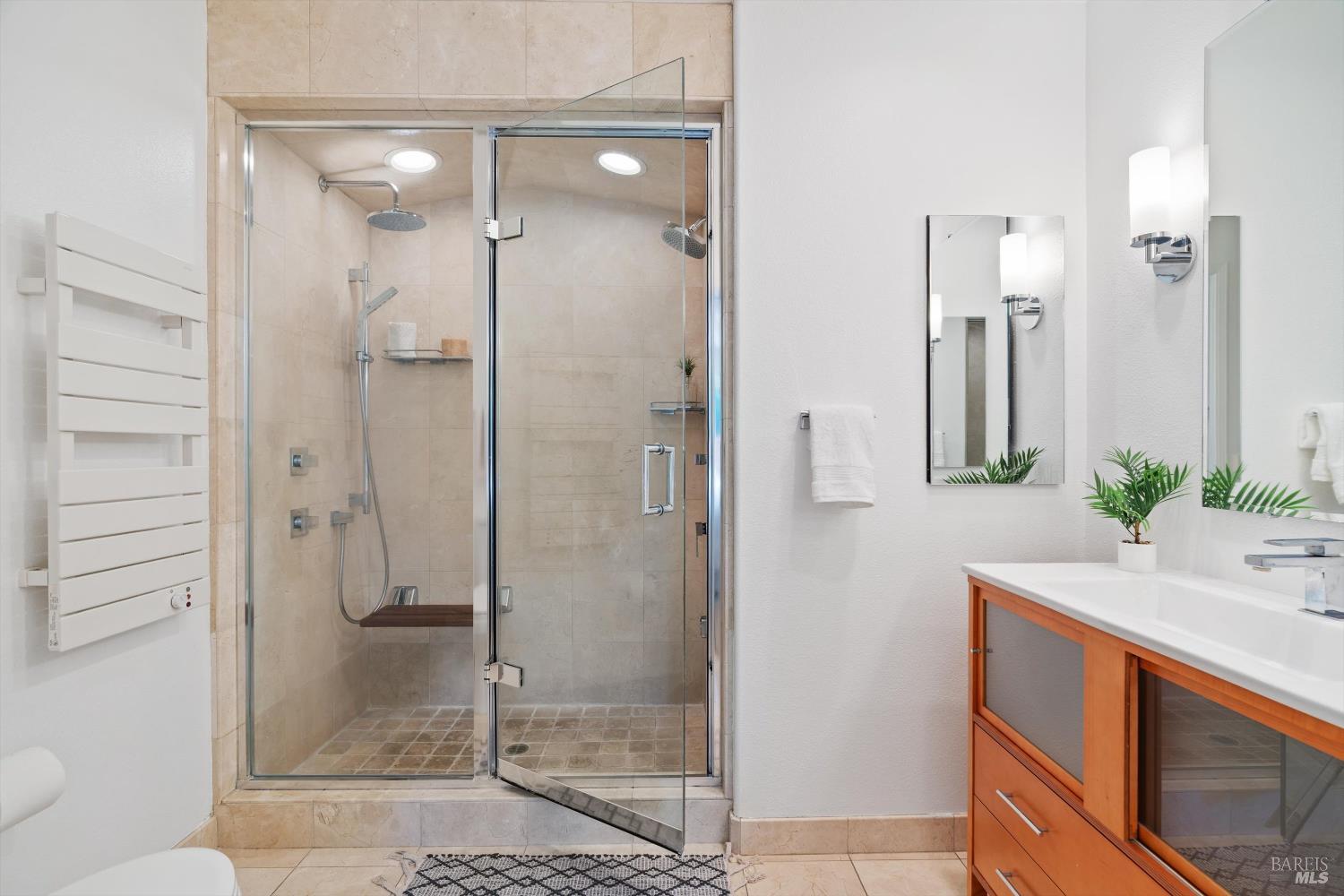 Detail Gallery Image 19 of 31 For 218 Indian Creek Dr, Santa Rosa,  CA 95409 - 2 Beds | 2 Baths