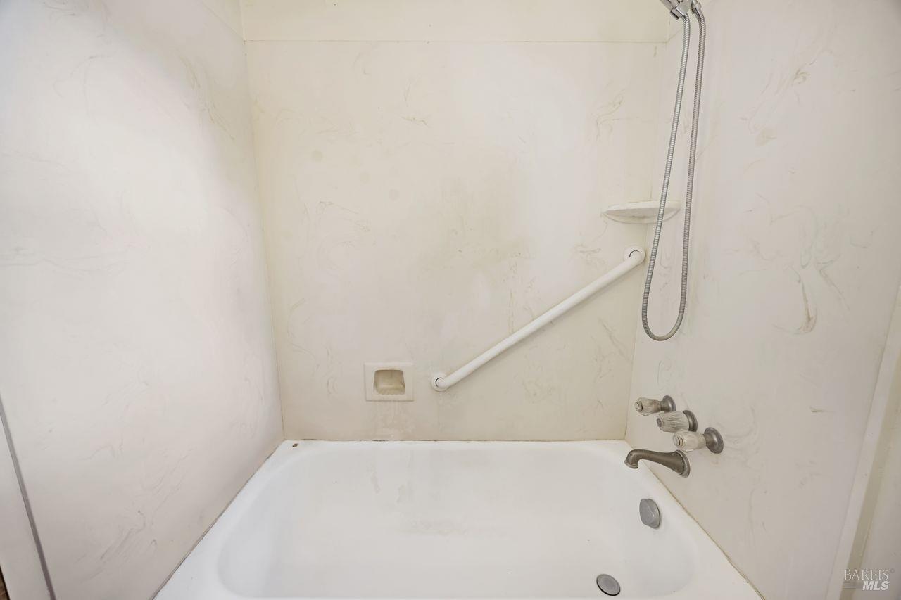 Detail Gallery Image 16 of 38 For 740 First St, Sebastopol,  CA 95472 - 2 Beds | 1 Baths