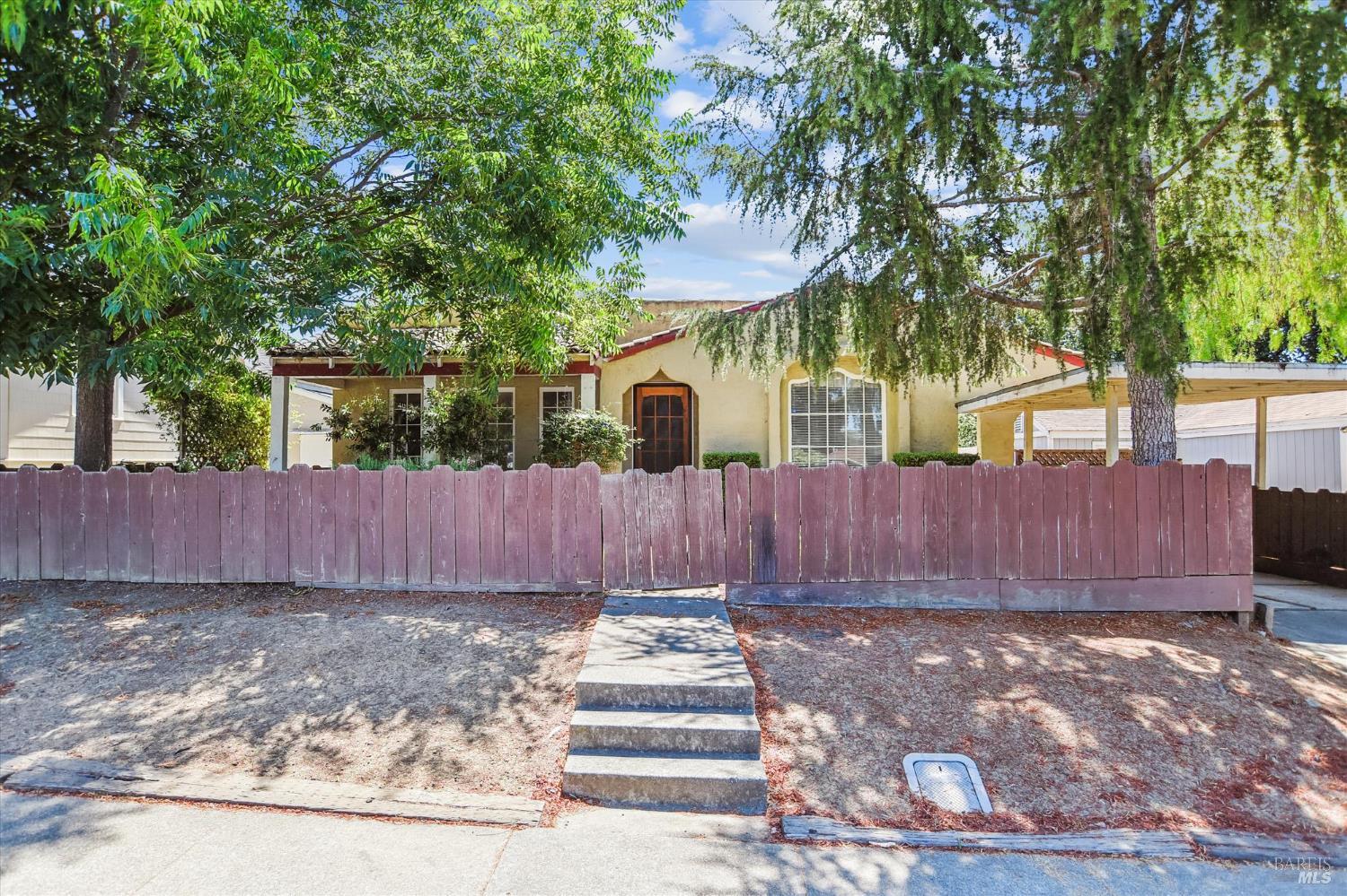 Detail Gallery Image 2 of 30 For 853 Benicia Rd, Vallejo,  CA 94591 - 2 Beds | 1 Baths