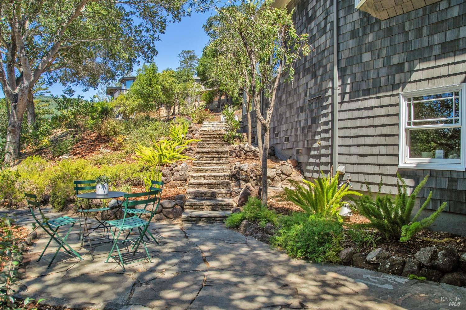 Detail Gallery Image 67 of 76 For 31 Irving Dr, San Anselmo,  CA 94960 - 4 Beds | 2 Baths