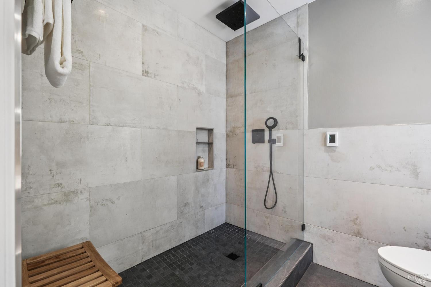 Detail Gallery Image 45 of 76 For 31 Irving Dr, San Anselmo,  CA 94960 - 4 Beds | 2 Baths