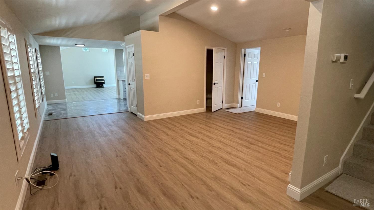 Detail Gallery Image 6 of 13 For 1700 Brush Creek Rd, Santa Rosa,  CA 95404 - 5 Beds | 3/1 Baths