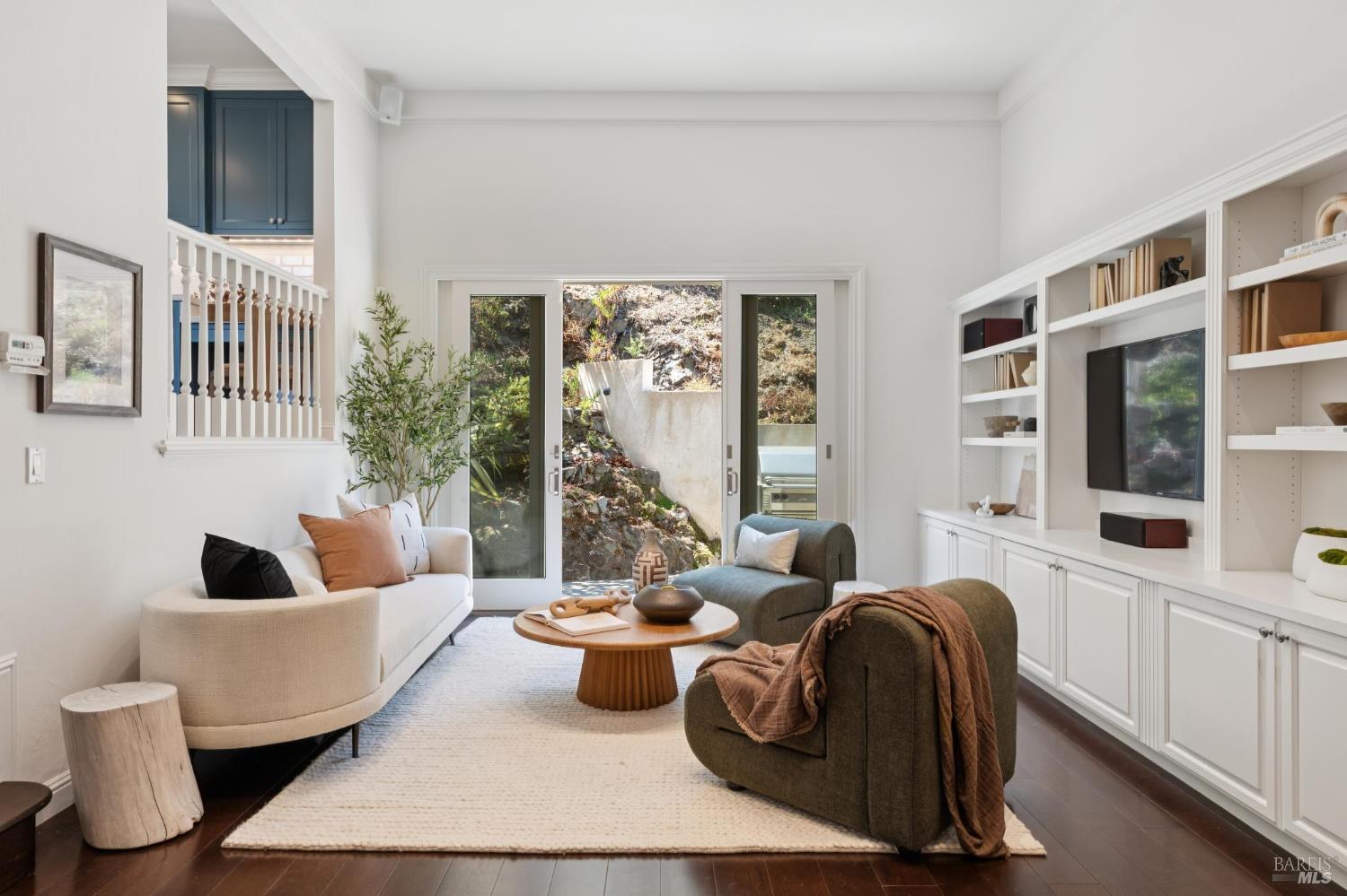 Detail Gallery Image 34 of 62 For 139 Trinidad Dr, Tiburon,  CA 94920 - 4 Beds | 2/1 Baths