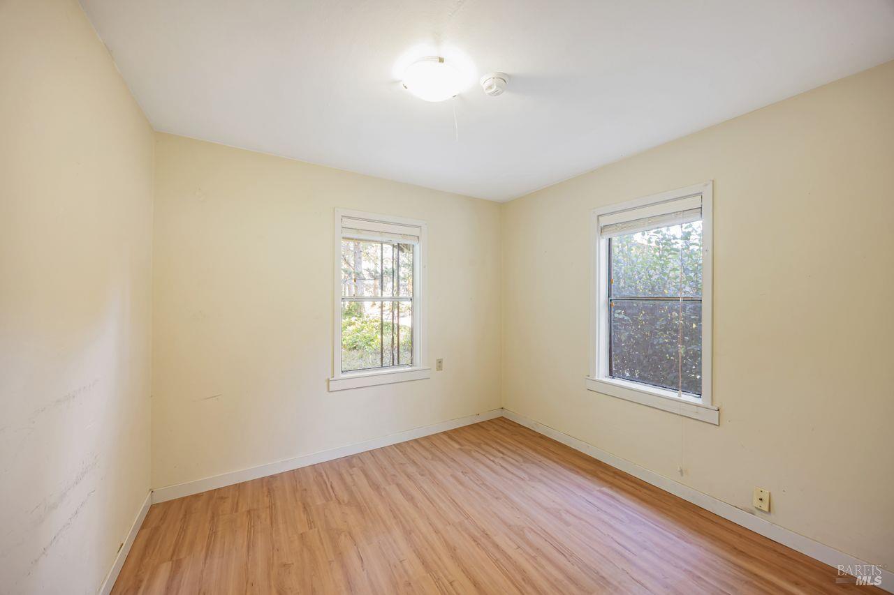 Detail Gallery Image 11 of 38 For 740 First St, Sebastopol,  CA 95472 - 2 Beds | 1 Baths