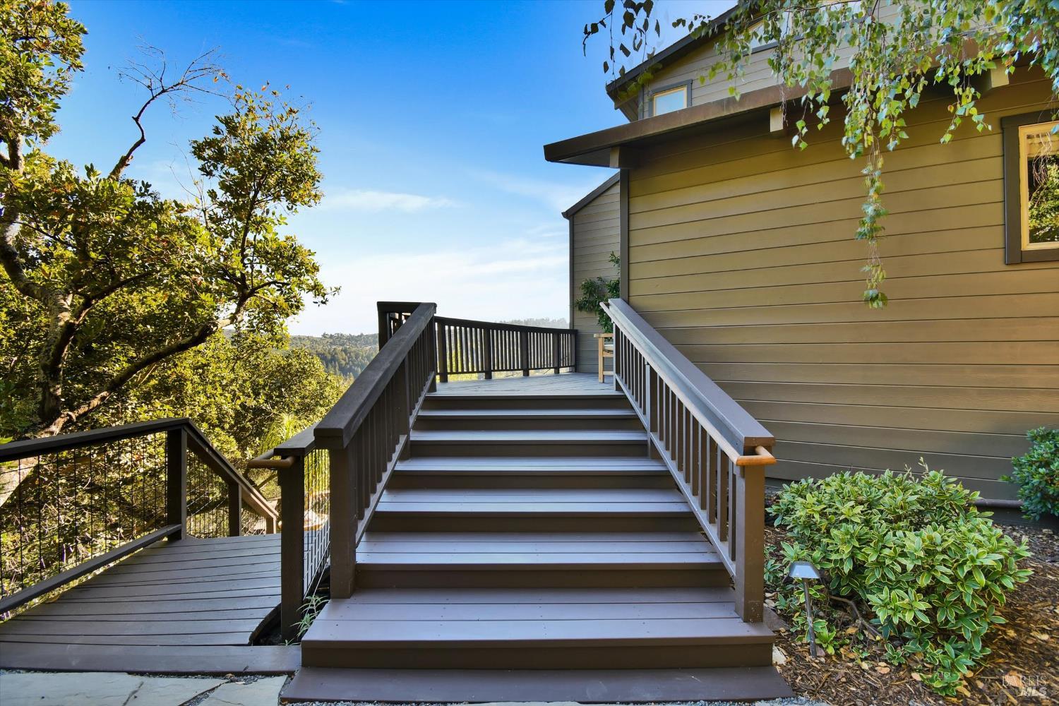 Detail Gallery Image 3 of 91 For 78 Greenwood Way, Mill Valley,  CA 94941 - 3 Beds | 2 Baths