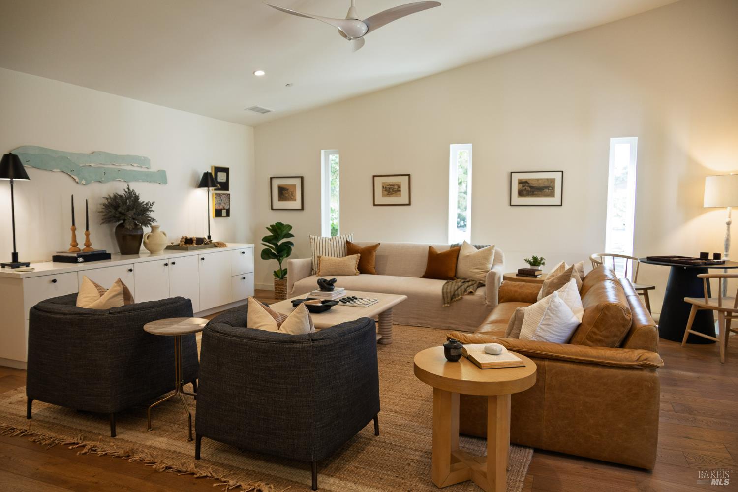 Detail Gallery Image 9 of 19 For 20662 Pueblo Rd, Sonoma,  CA 95476 - 3 Beds | 3/1 Baths