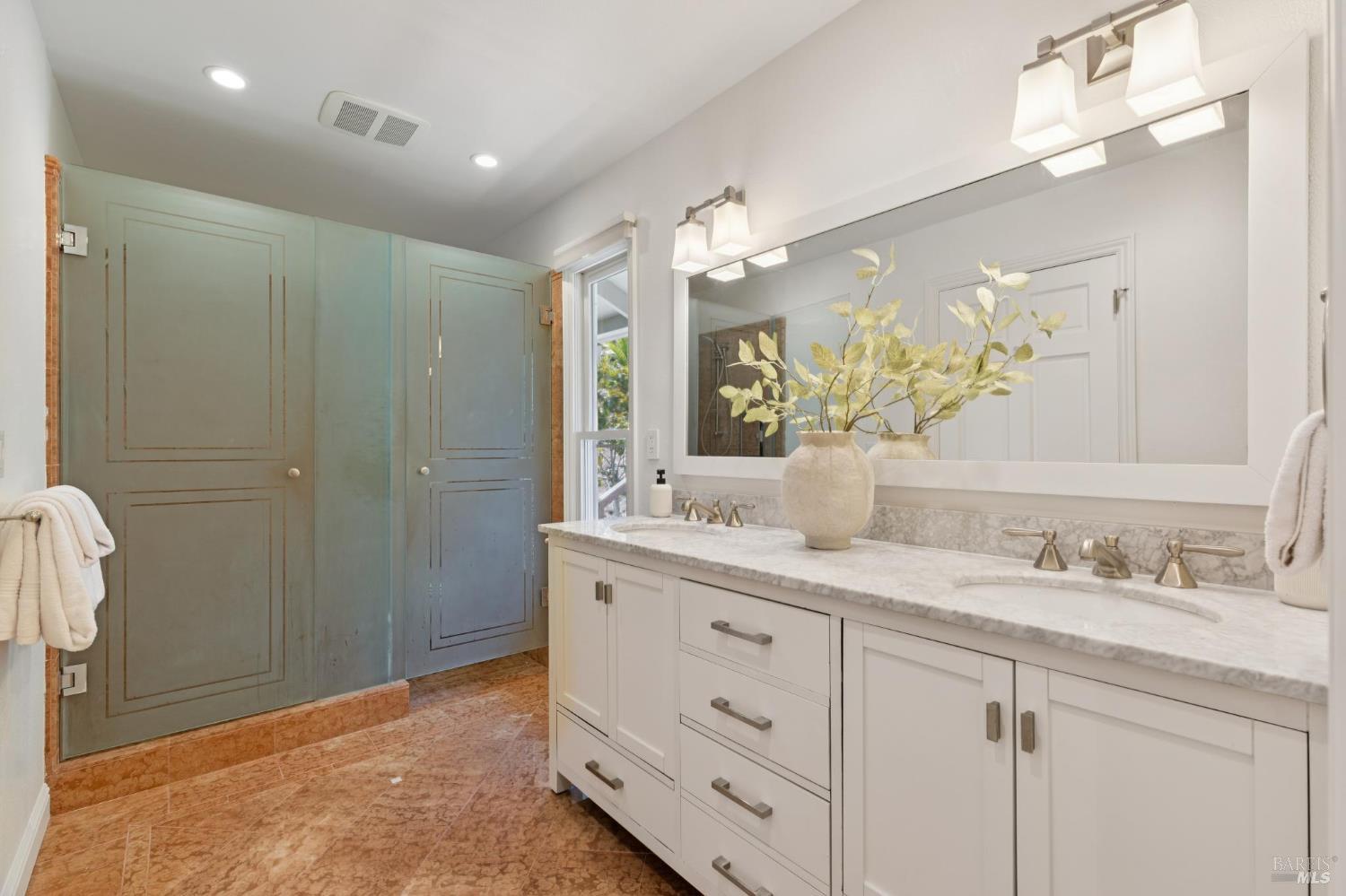 Detail Gallery Image 46 of 62 For 139 Trinidad Dr, Tiburon,  CA 94920 - 4 Beds | 2/1 Baths