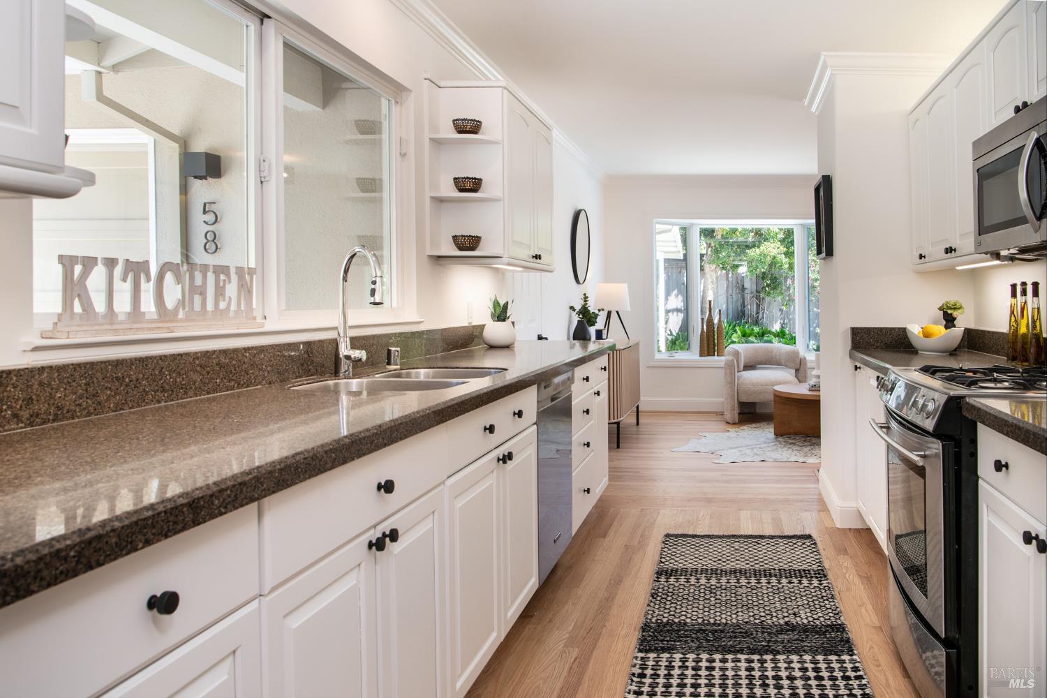Detail Gallery Image 16 of 60 For 58 Junipero Serra Ave, San Rafael,  CA 94901 - 3 Beds | 2 Baths
