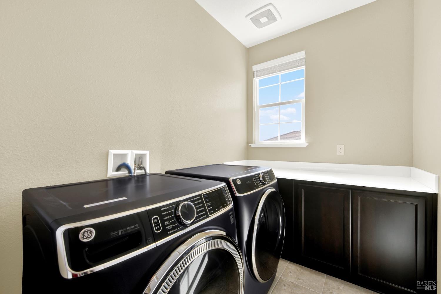 Detail Gallery Image 37 of 46 For 4538 Paseo Dr, Fairfield,  CA 94534 - 5 Beds | 3 Baths